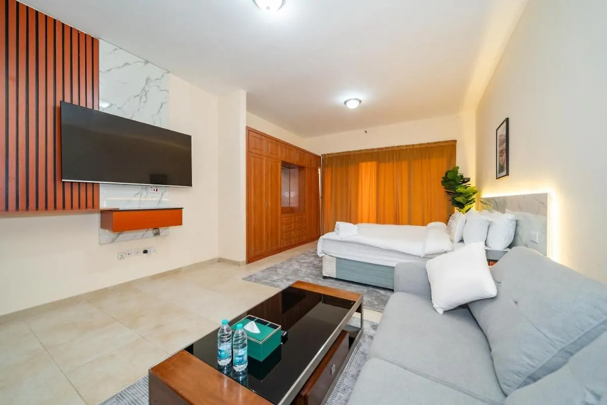 Apartment Wake Up To Golf Lagoon Views Ras al-Khaimah