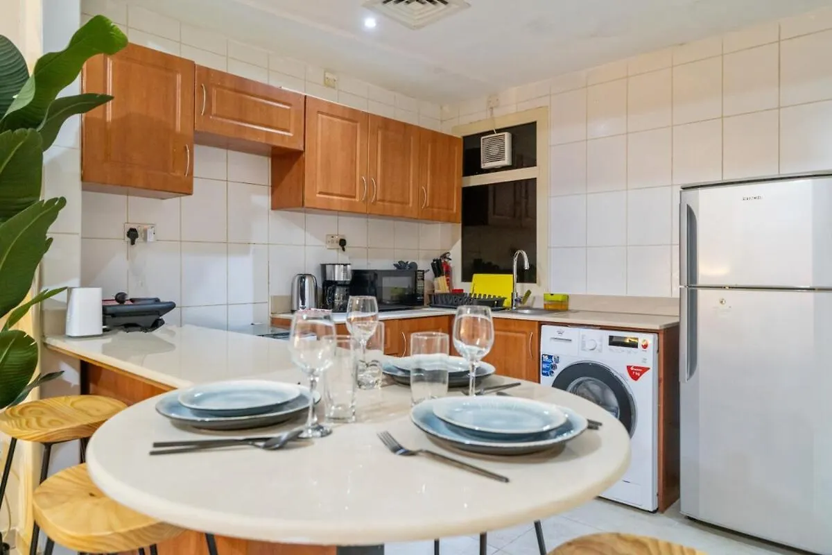 Wake Up To Golf Lagoon Views Ras al-Khaimah Apartment